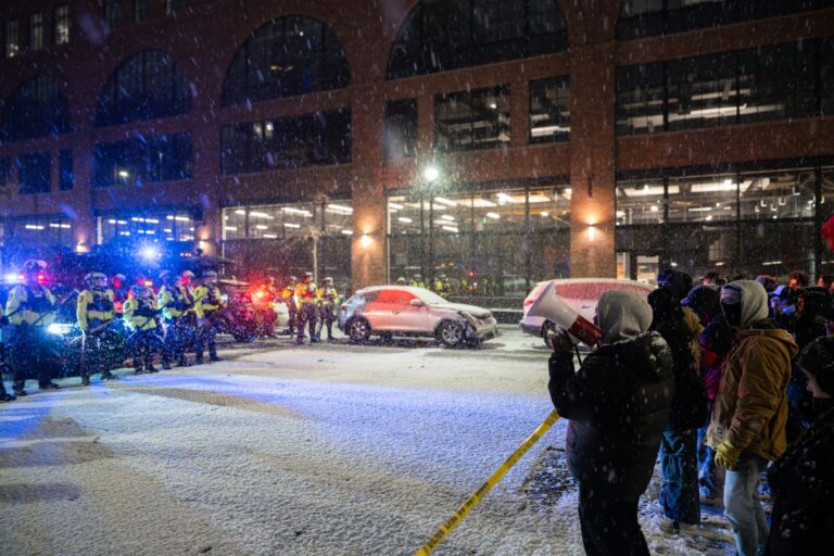 Trump inculpe les militants anti-ICE : défendez les 15 du Minnesota !
