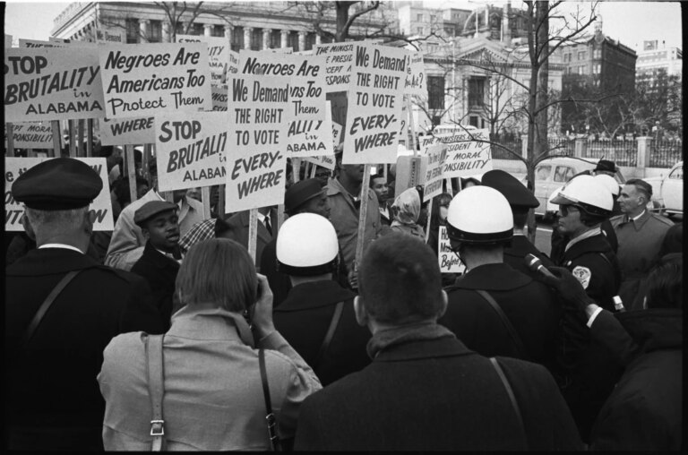 La Cour suprême attaque le droit de vote : l’héritage du racisme américain refait surface