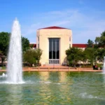 L&rsquo;Université de Houston supprime 40 % des cours de son programme de base