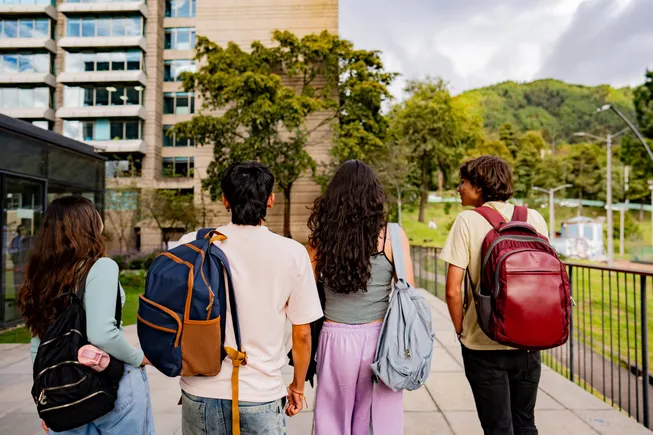 Les frais de scolarité pour les familles en hausse de 10 % par rapport à l’année dernière, selon un sondage