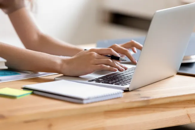 3 experts en admission expliquent pourquoi ils nécessitent – ​​ou rejettent – ​​des essais supplémentaires